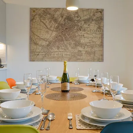 بيت للعطل Baille Hill House يورك