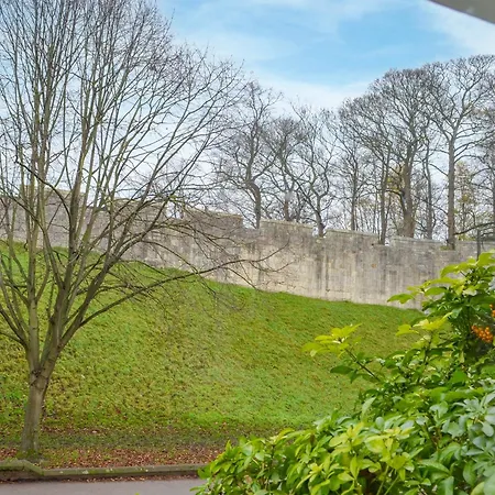 Baille Hill House *